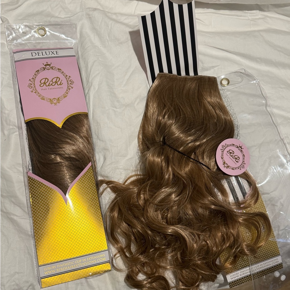 Voluminous Brown Wavy Hair Extensions